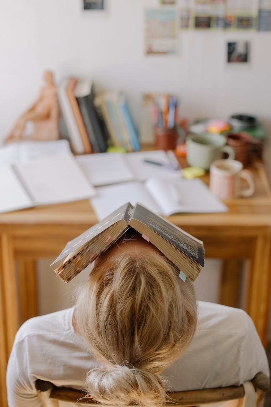 How can teachers overcome Sunday blues before returning to school after holidays?
